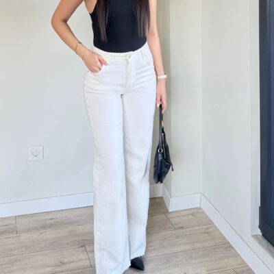 beyaz pacalı kesikli wide jean pantolon