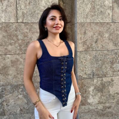 Kuşgözü bağlama detaylı lacivert jean büstiyer ön görünüm